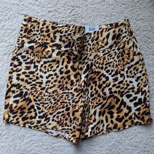 INC Women's Leopard Print Shorts Mid Rise-Regular NWT Size 12